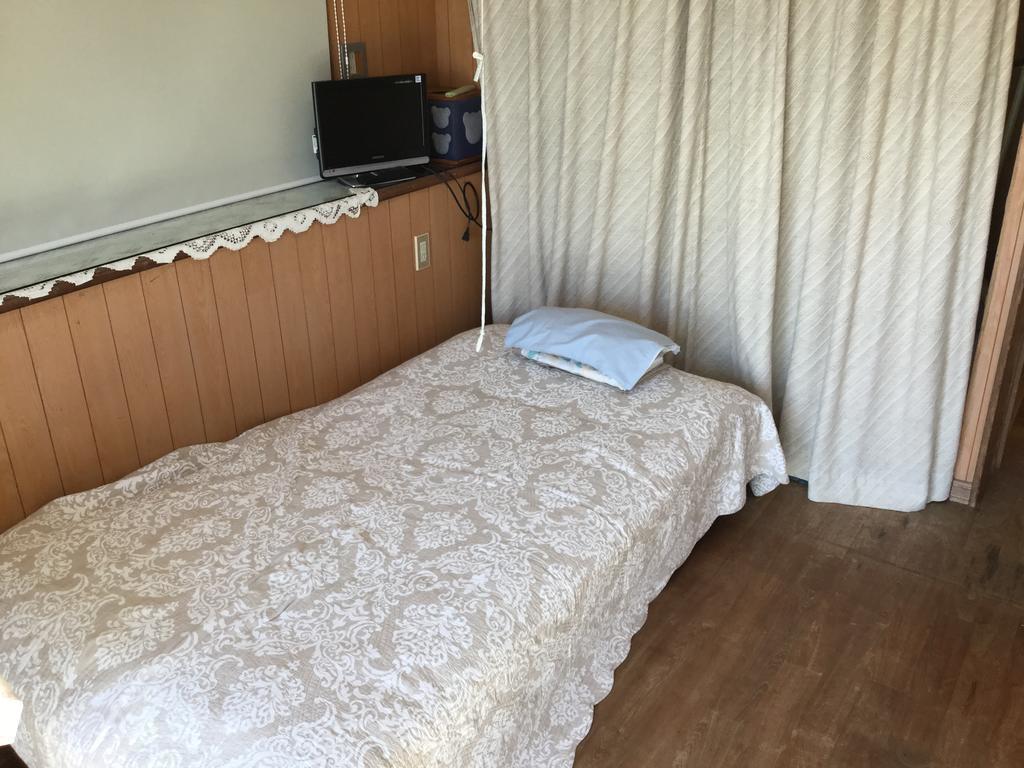 Hostel Minshuku Zabaru Ishigaki  Pokój zdjęcie