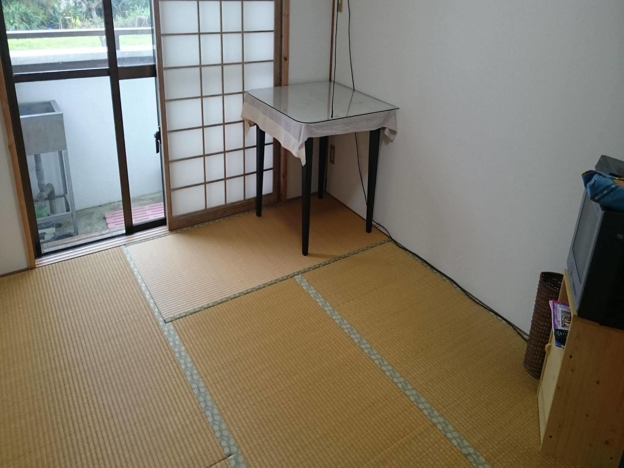 Hostel Minshuku Zabaru Ishigaki  Zewnętrze zdjęcie